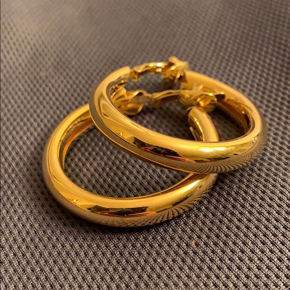 Trifari Jewelry - Vintage Trifari Clip On Gold Hoop Earrings